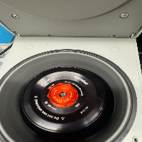 Eppendorf 5425 Centrifuge image 1